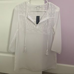 NWT White House Black Market White Floral Blouse